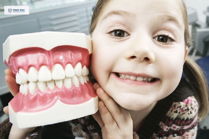 Trẻ ở độ tuổi nào thì phù hợp để niềng răng? 1 Trẻ ở độ tuổi nào thì phù hợp để niềng răng? 1
