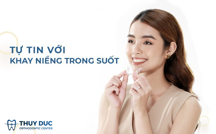 Niềng răng trong suốt Invisalign 1