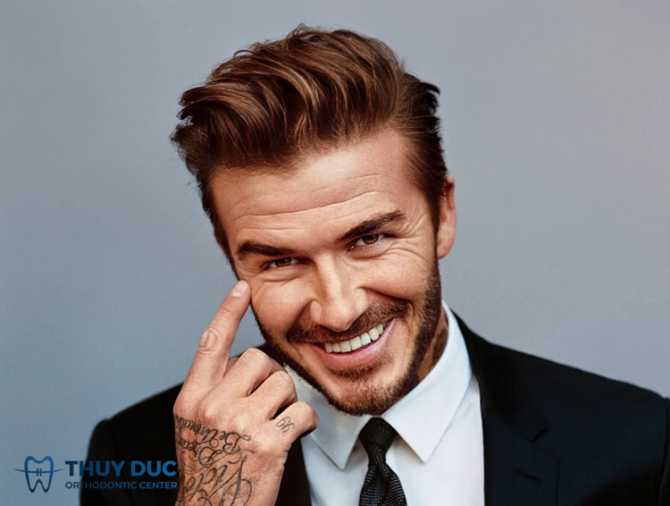 Xem tướng răng đàn ông thông qua màu sắc 1