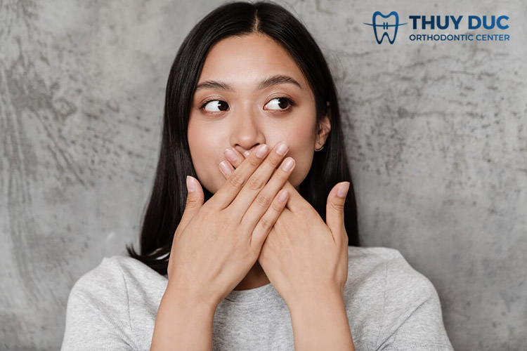 3/ Ảnh hưởng của hàm răng xấu đến sức khỏe, tâm lý 1